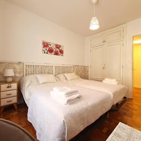 Delia Apartment *