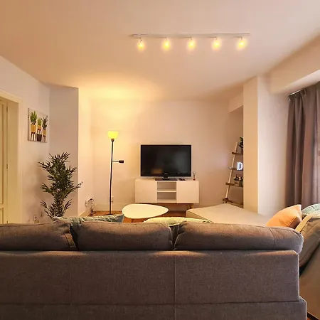 Delia Apartment